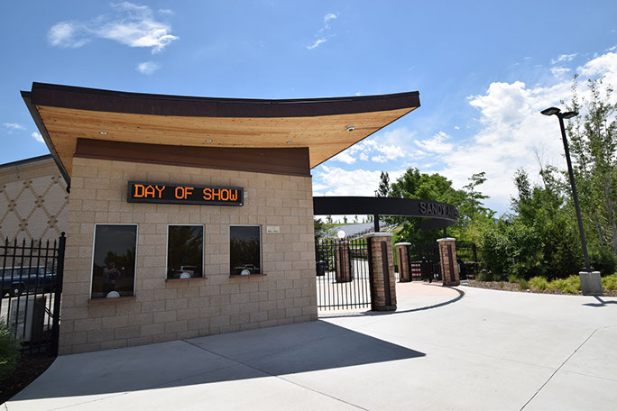 Sandy Amphitheater entrance and ticket office